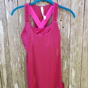 Lululemon top with built-in bra, size 8